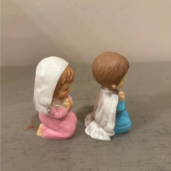 VTG Enesco Little Mary And Joseph Nativity Figurines - Picture 4 of 5